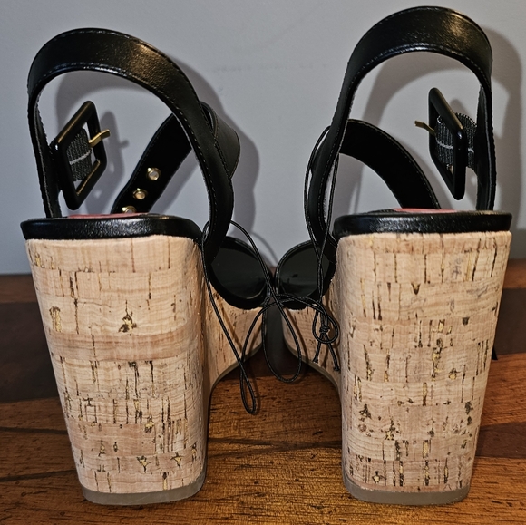 NWT-Marc Fisher-Women's Sandals-Size 6-Black - Picture 5 of 6